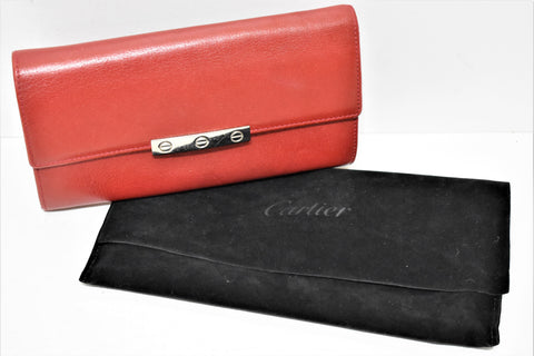 Cartier, Portefeuille compagnon en cuir rouge , ligne " LOVE "
