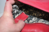 Longchamp, Sac bandoulière Gatsby, en cuir façon lézard rouge framboise