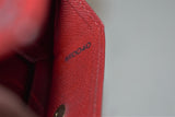 Louis Vuitton, Porte-monnaie en cuir épi rouge " customisé "