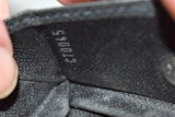 Louis Vuitton, Porte-monnaie pliant en cuir Taïga gris foncé